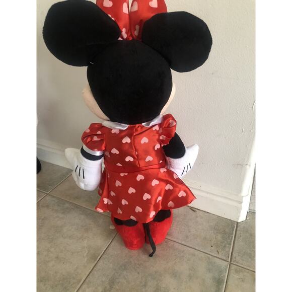 Disney Minnie Mouse Valentines Day Plush Door Greeter 26" Tall 2012 - Picture 5 of 5